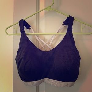 Victoria’s Secret Sports Bra 34DD - Black/Silver